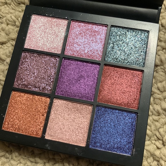 Huda gemstone obsessions palette - Picture 2 of 3